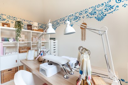 Krug Nails, Salon de Manucure à Verton