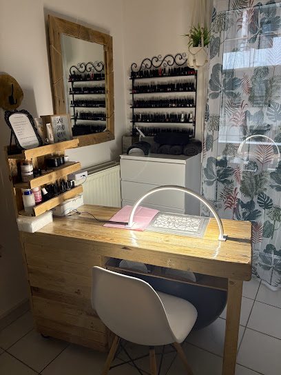 Nails By Mandy Manucure à Montpellier