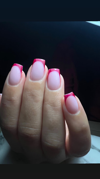Nails By Nel Ongles - Saint Etienne Manucure à Saint-Étienne