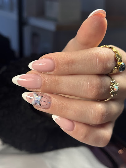 Charly's Nails - Ongles & Cils - Perpignan Manucure à Perpignan