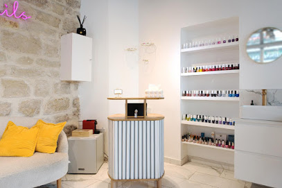 Molly's Nails Manucure à Paris 06
