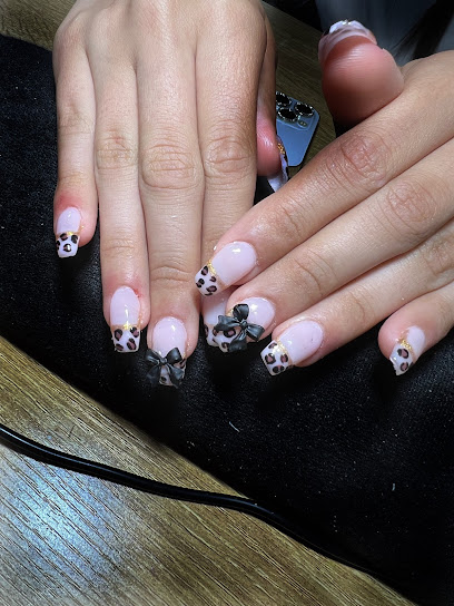 Les Ongles De Camille, Manucure à Mesnil-Roc'h