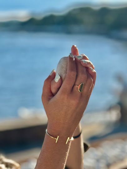 Les Ongles De Mademoiselle, Manucure à Viviers