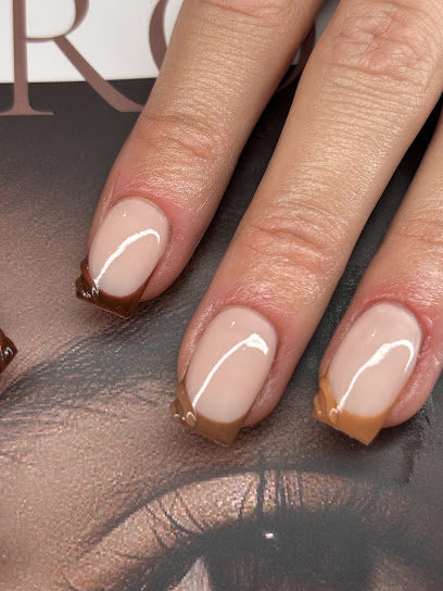 Ongles L'onirique Manucure à Lambersart