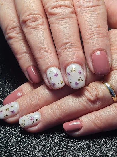 Foli Nails, Salon de Manucure à Saint-Rieul