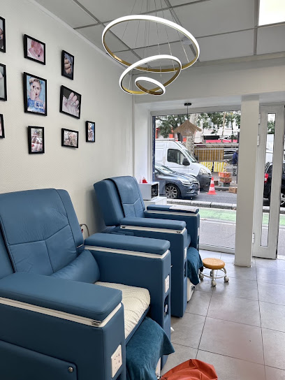 Aline Beauté, Manucure à Paris 10
