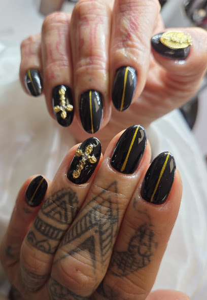 Madgic Beauté Nails Artist Manucure à Saint-Nazaire