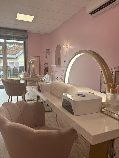 Mandy G. Nails & Beauty - Salon De Manucure Et De Beauté, Salon de Manucure à Saint-Médard-d'Eyrans