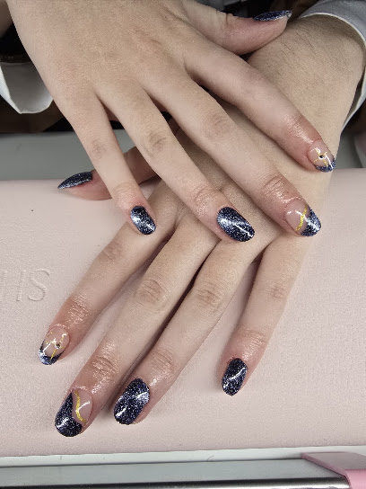 Cherry Nails - Prothésiste Ongulaire, Manucure à Apprieu