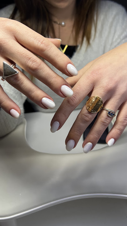 L'atelier A - Ongles & Cils 82 Manucure à Montauban