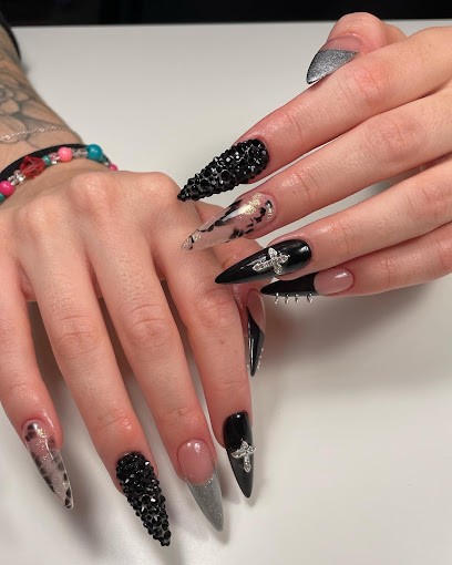 Lizz Nailz, Salon de Manucure à Viroflay