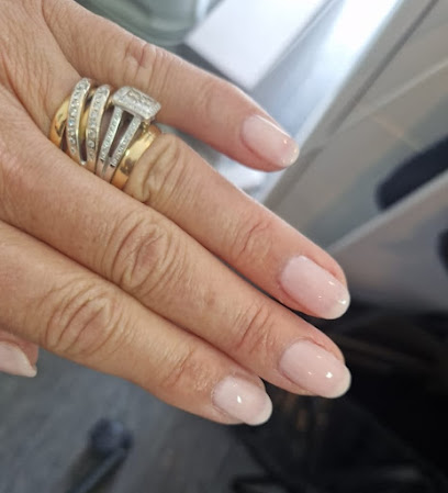 L'élégance Des Ongles Manucure à Douvaine