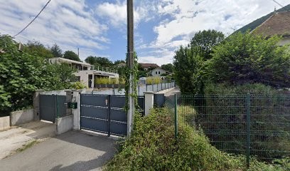 SATIS - PROTHESISTE ONGULAIRE, Salon de Manucure à Vif