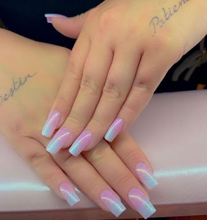 Nails Star, Manucure aux Mées