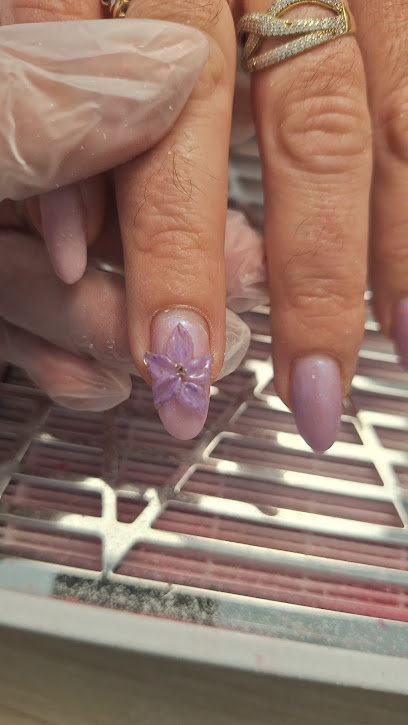 Gc Nail's Ongles Manucure à Nice