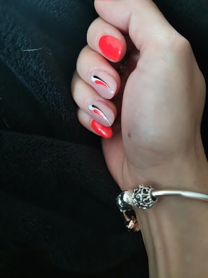 HoliNails, Salon de Manucure à Saint-Grégoire