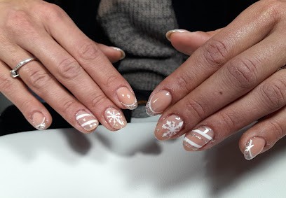 Marina Magic Nail, Styliste Ongulaire, Salon de Manucure à Saint-Michel-Chef-Chef