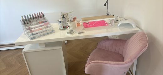 Oh My Nails28 - Prothésiste Ongulaire, Manucure à Landelles