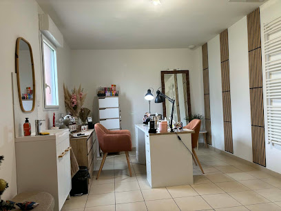 Cha'nails Manucure à Tonnay-Charente