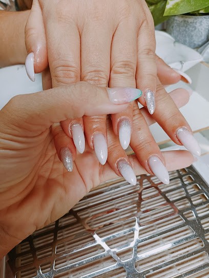 Nail Artist Lucie, Salon de Manucure à Vidauban