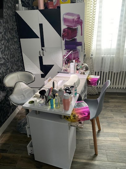 Satin Elégance, Salon de Manucure à Vitry-le-François