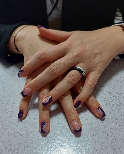 L'Onglerie, Salon de Manucure à Sainte-Florine