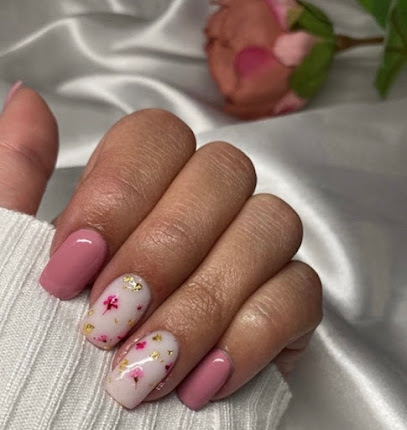 Mymy Nails, Manucure à Saint-Martin-de-Saint-Maixent