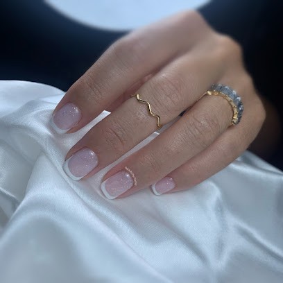 Beauty By Coline, Salon de Manucure à Saint-Georges-d'Espéranche