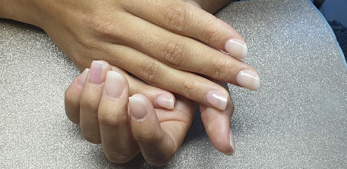 Max'in Nail Manucure à Gaillac