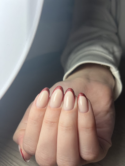 Nails By Madame B / Ongles Châtellerault Manucure à Châtellerault
