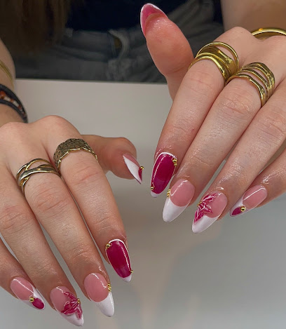 Coco Nails Creation, Manucure à Lalinde
