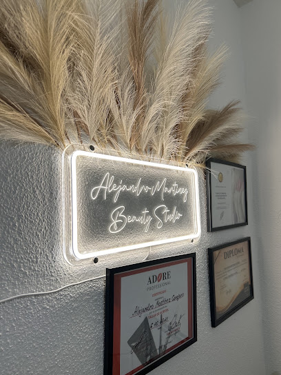 Alejandro Martínez Beauty Studio Manucure à Saint-Louis