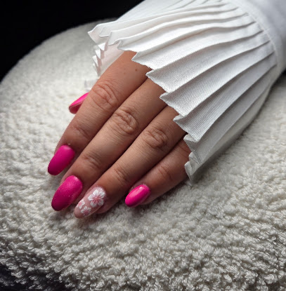 Charlenenails 34 Prothésistes Ongulaire Cessenon, Manucure à Cessenon-sur-Orb