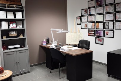 JNL Onglerie, Salon de Manucure à Tinténiac