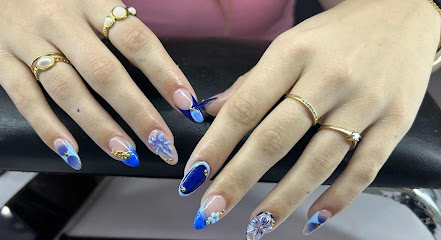 Nails Xinh Manucure à Toulouse