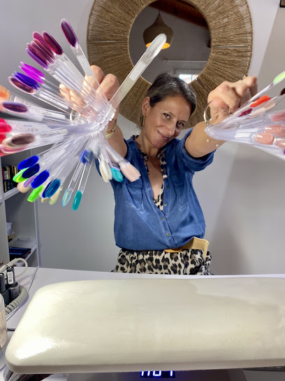 Rubis Sur Ongle, Manucure à Geaune