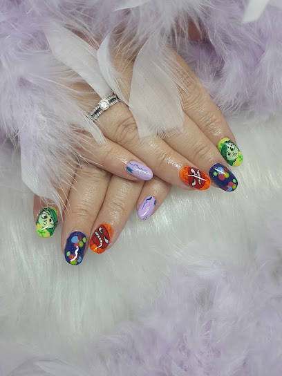 Yu'nails - Prothésiste Ongulaire, Manucure à Bazoches-les-Gallerandes