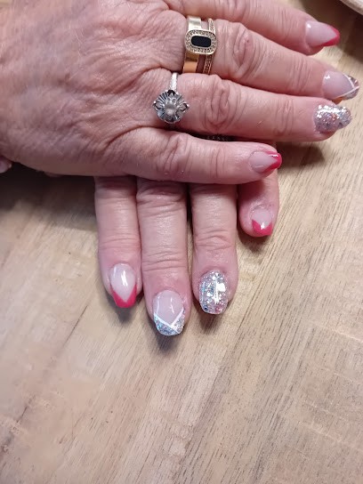 Lily-Nails, Salon de Manucure à Saulx