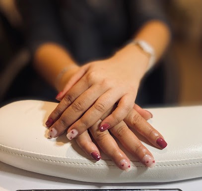 Look Nails, Salon de Manucure à Saint-Sulpice-la-Pointe