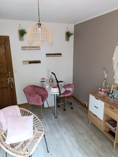 Hiliara Nail, Salon de Manucure à Vignoux-sur-Barangeon