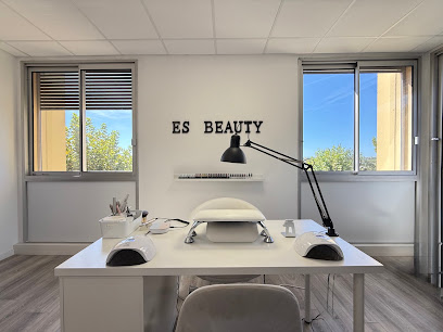 Es Beauty Manucure à Aix-en-Provence