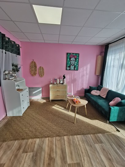 LSN.nail, Salon de Manucure à Tessy-Bocage