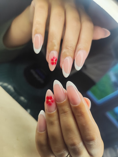 Babynails, Manucure à Louvencourt