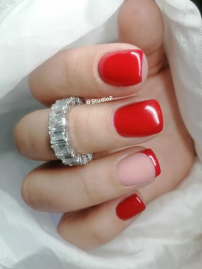 Studio F Nails Manucure à Rochefort-du-Gard