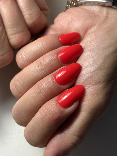 L'aura Des Ongles Manucure à la Ciotat