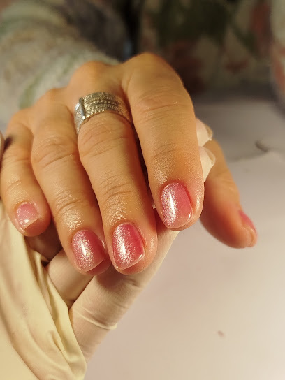 Les Ongles De Mell Manucure à Six-Fours-les-Plages