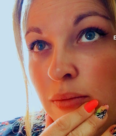 Cocoon By Kenza, Salon de Manucure à Saint-Yvi