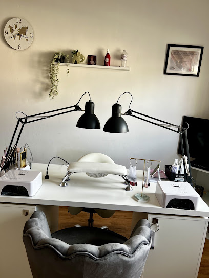 Jbeauty, Manucure à Ardes