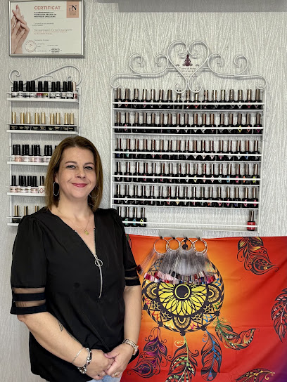 Alyna Ongles Manucure à Genas