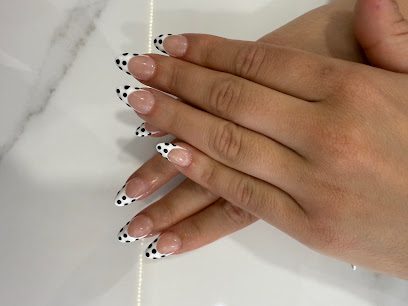 Triomphe Nail Bar Manucure à Paris 17